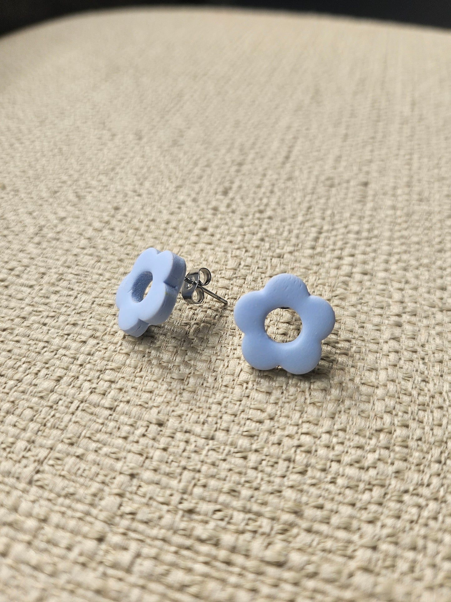 Blue Retro Flower Stud Earrings