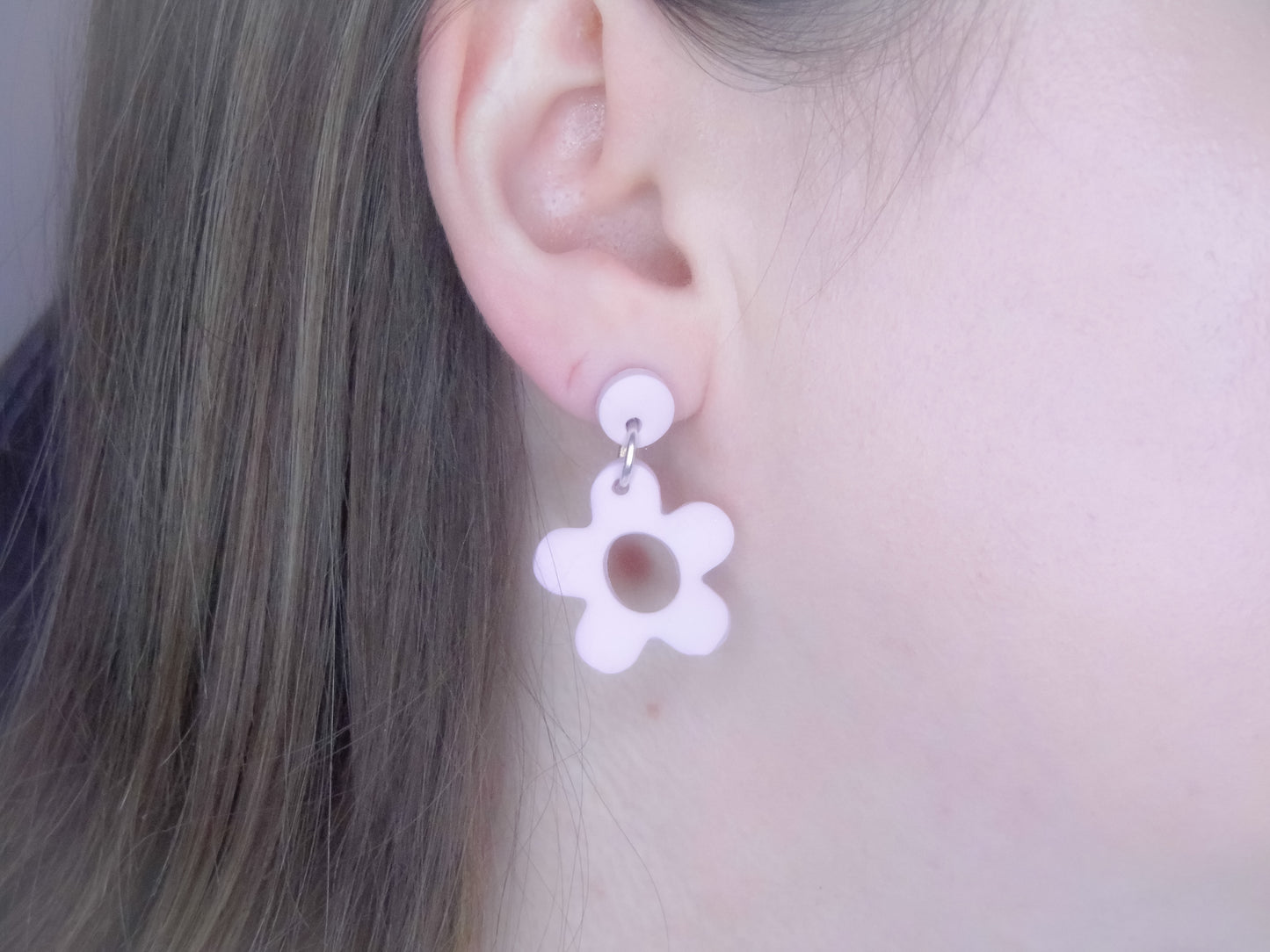 Pink Retro Flower Earrings - Daisy Dangles